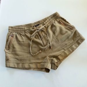 Iris Linen Blend Shorts
